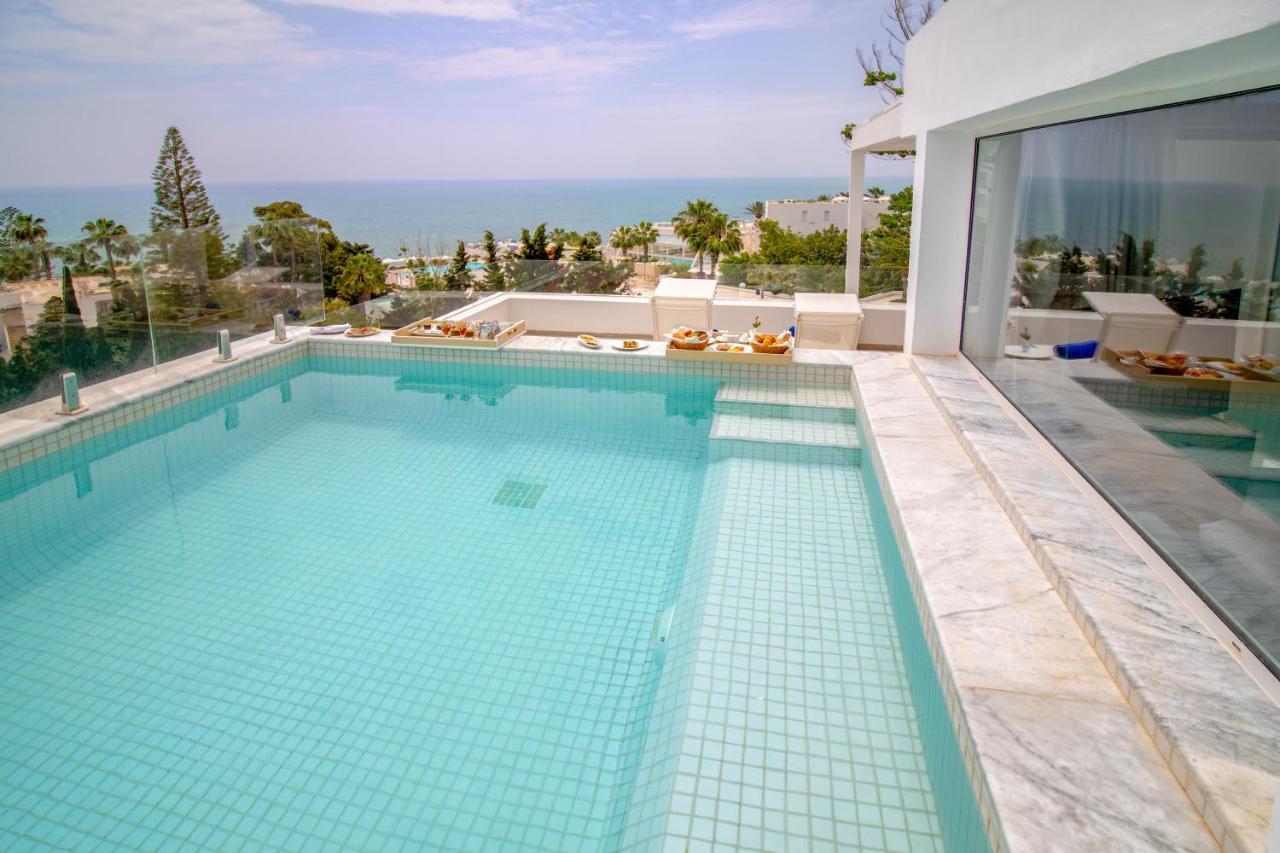 Suite Private Pool,1421177757:JPEG